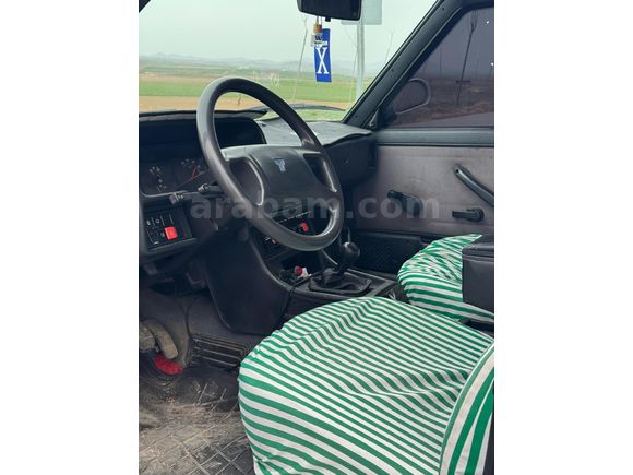 Sahibinden Tofaş Şahin S 2000 Model  200.000 km Beyaz