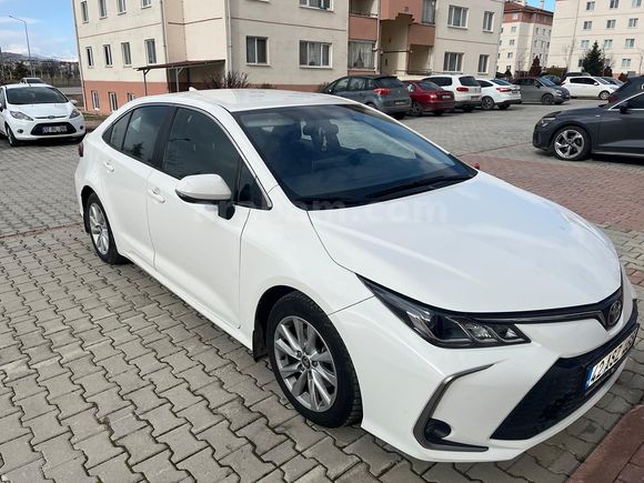 Sahibinden Toyota Corolla 1.5 Dream 2023 Model 