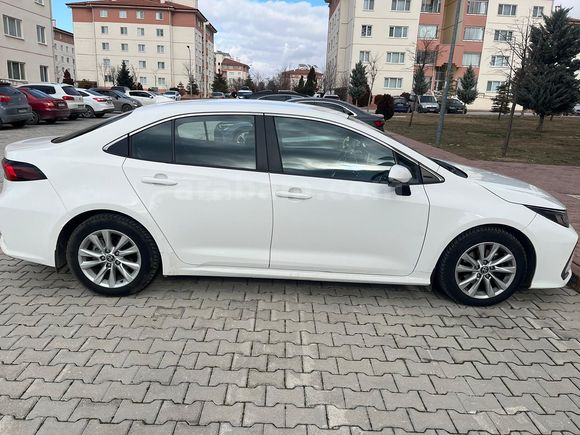 Sahibinden Toyota Corolla 1.5 Dream 2023 Model 