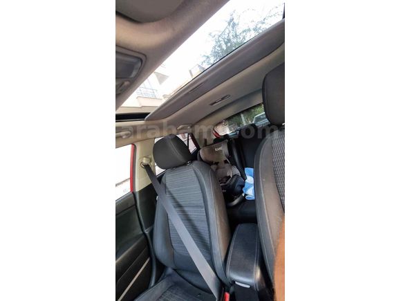 Sahibinden Kia Stonic 1.4 MPI Elegance 2018 Model  85.000 km Bordo