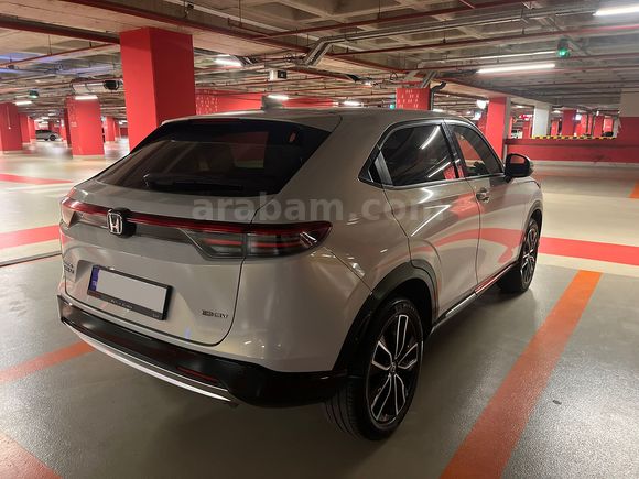 Sahibinden Honda HR-V 1.5 e-HEV Elegance 2024 Model 