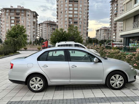 50 BİNDE JETTA SAHİBİNDEN 2011 MODEL