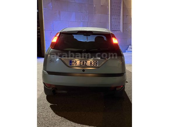 Sahibinden Ford Focus 1.6 Ghia 2001 Model 