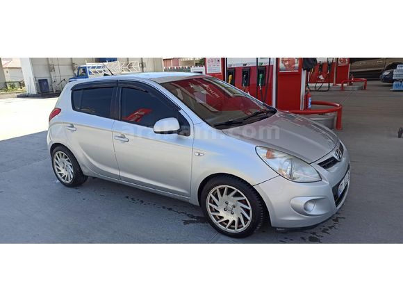 Sahibinden Hyundai i20 1.4 CRDi Team 2012 Model