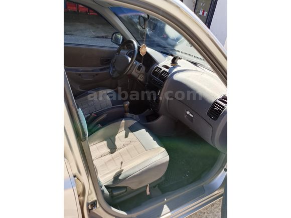 Sahibinden Hyundai Accent 1.5 CRDi Admire 2005 Model