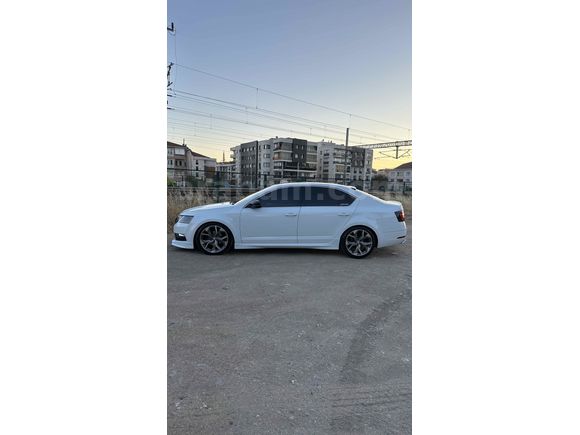 Sahibinden  ekstralı değişensiz octavia
