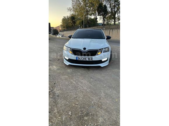 Sahibinden  ekstralı değişensiz octavia