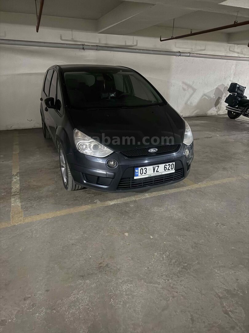 Sahibinden Ford S-Max 2.0 TDCi Titanium 2007 Model İstanbul 297.500 km Füme 2