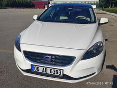 Sahibinden Volvo V40 1.6 D Advance 2014 Model  97.000 km Beyaz