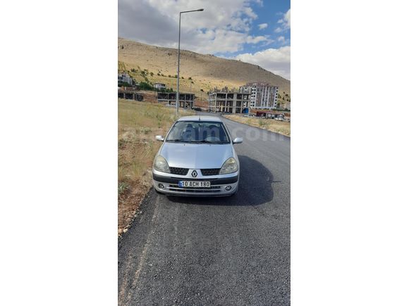 temiz öğretmenden satılık Clio bütün bakımları yapıldı