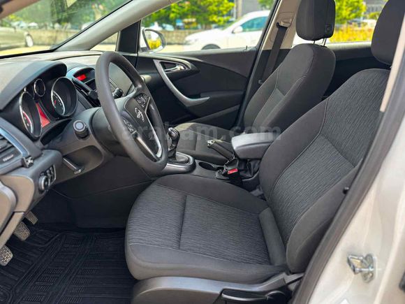 2012 Opel Astra 1.6 Edition | 127 Bin KM | Temiz Aile Aracı