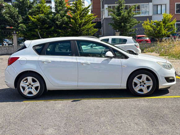 2012 Opel Astra 1.6 Edition | 127 Bin KM | Temiz Aile Aracı