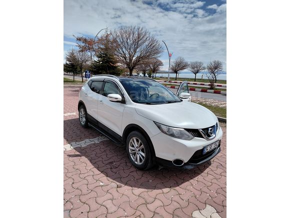 Sahibinden Temiz düşük km Nissan Qashqai 1.6 dCi Sky Pack 2016 Model 