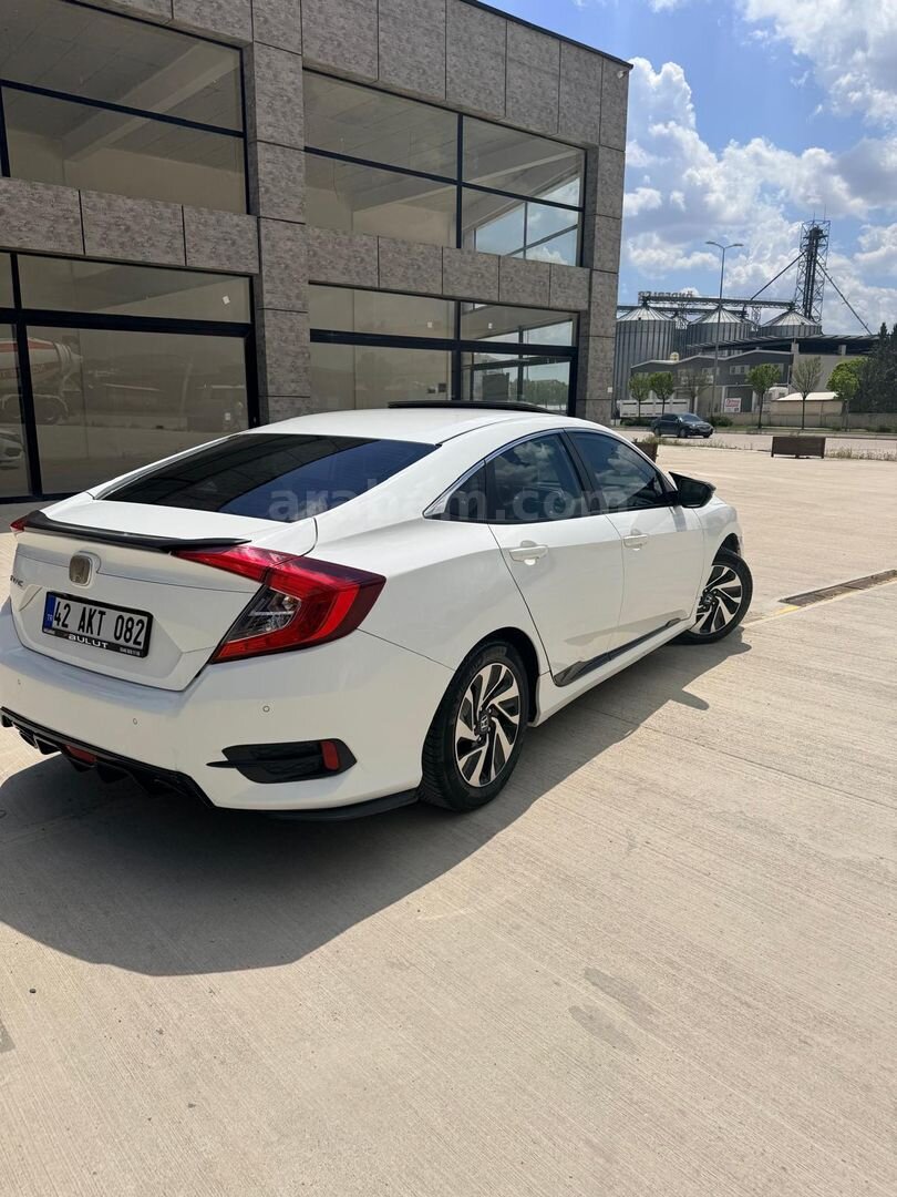 Galeriden Honda Civic 1.6i VTEC Elegance 2016 Model Ankara 131.000 km Beyaz 6