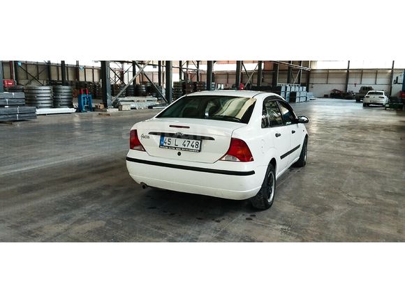 Sahibinden Ford Focus 1.4 Comfort 2004 Model