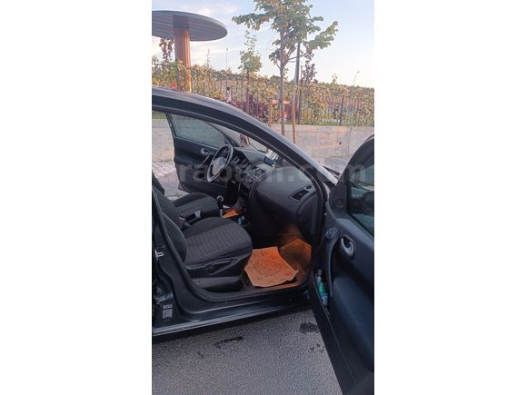 Sahibinden Renault Megane 1.5 dCi Authentique 2009 Model