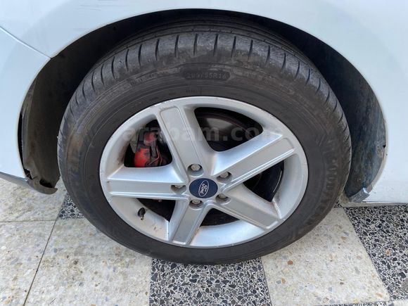 Sahibinden  Temiz Otomatik Ford  focus