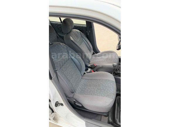 DEĞİŞENSİZ Sahibinden Hyundai Accent 1.5 CRDi Admire 2006 Model 