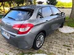 C4 Otomatik ,CAM TAVANLI ,Aile aracıdır