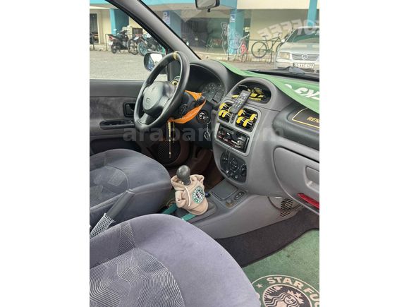 Sahibinden Renault Clio 1.4 RXT 2001 Model 