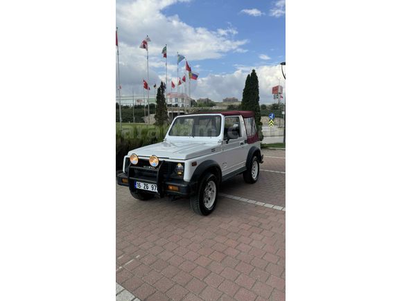 Suzuki Samurai