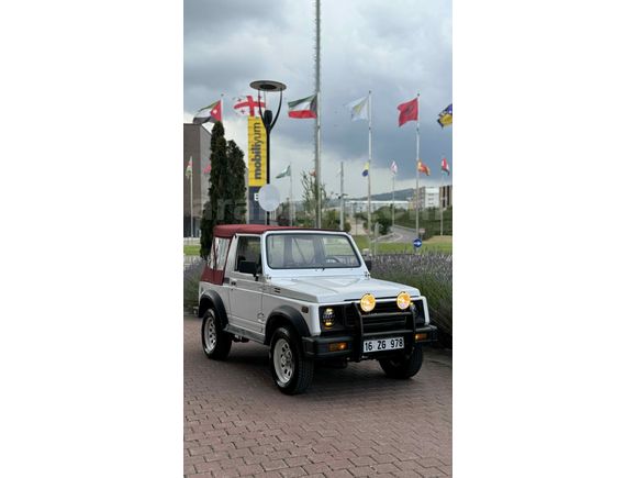 Suzuki Samurai