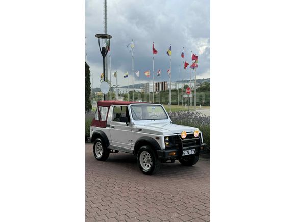 Suzuki Samurai