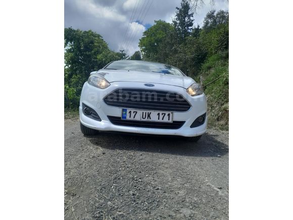 öğretmenden satılık fiesta