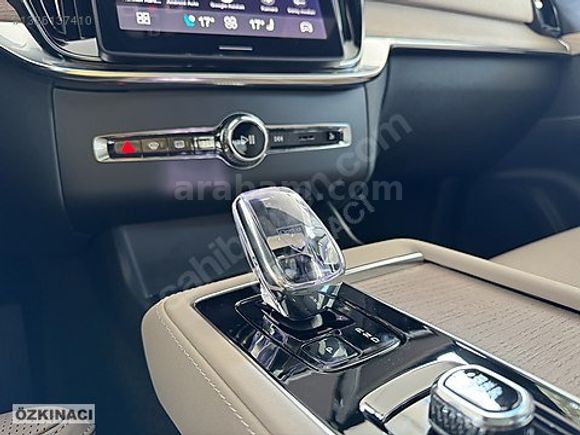 ÖZKINACI'DAN 2025 XC90 B5 PLUSBRIGHT 13.000KM-KREDİ KARTA TAKSİT