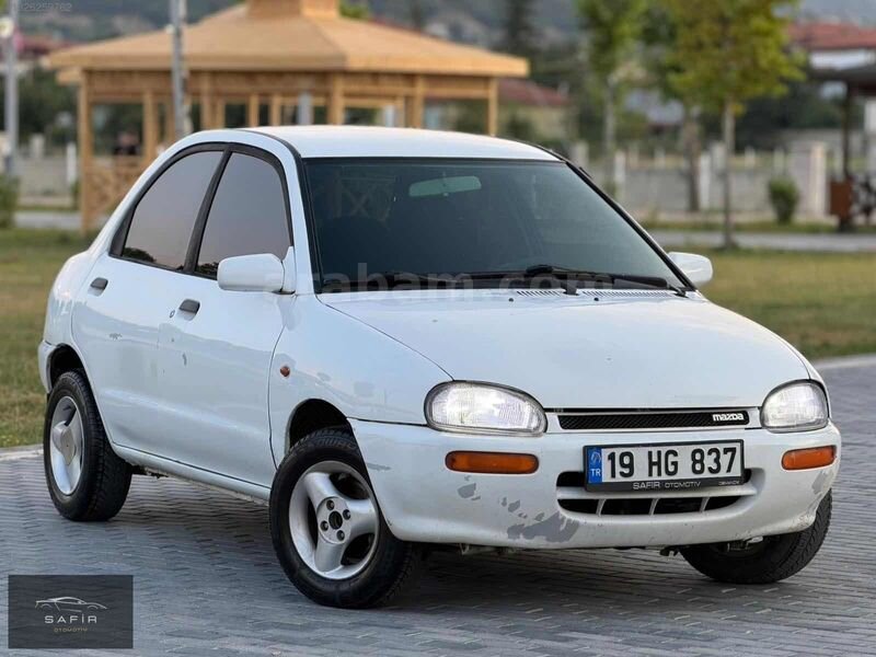 Galeriden Mazda 121 1.3 1992 Model Çorum 210.000 km Beyaz