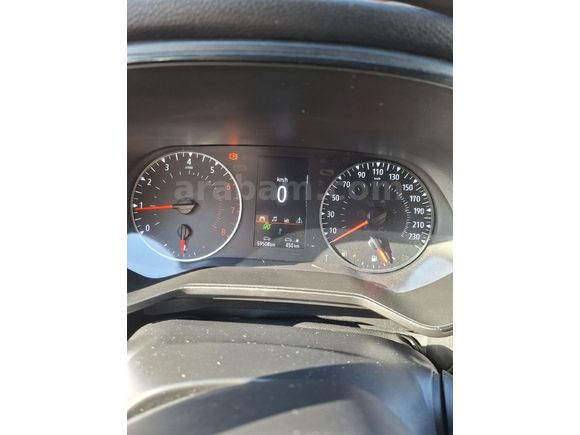 Değişensiz Hatasız 66.500 KM 1.0 TCE Clio 5