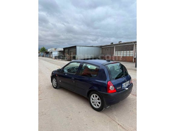 Sahibinden Renault Clio 1.6 16v 110 luk
 2000 Model 