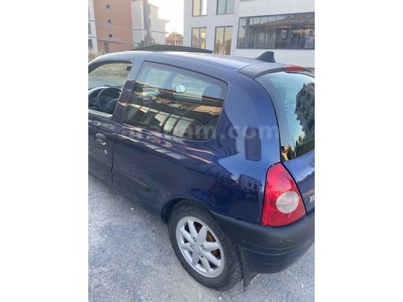 Sahibinden Renault Clio 1.6 16v 110 luk
 2000 Model 
