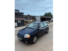 Sahibinden Renault Clio 1.6 16v 110 luk
 2000 Model 