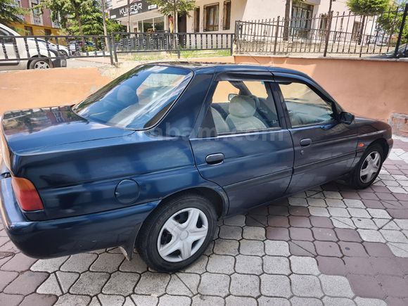 Acil Plastik manifolt 4 nokta enjeksiyon 1.6 clx klimalı