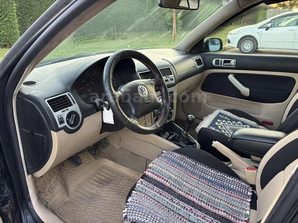 EFENDİ'DEN VW BORA 1.6 Benzin lpg saat gibi