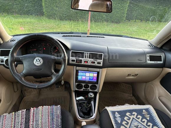 EFENDİ'DEN VW BORA 1.6 Benzin lpg saat gibi