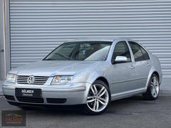 VW / BORA / DÜŞÜK KM / BOYASIZ / DEĞİŞENSİZ / CAM GİBİ