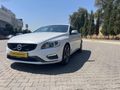 2014 MODEL S60 1.6 T4 R-Design Powershift