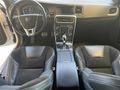 2014 MODEL S60 1.6 T4 R-Design Powershift