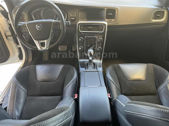 2014 MODEL S60 1.6 T4 R-Design Powershift