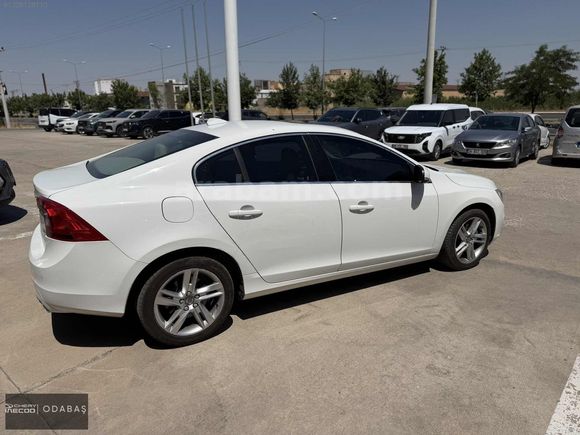 Volvo s60 2.0 190 HP sanruflu