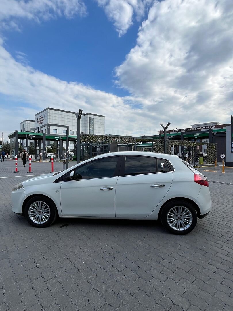 Sahibinden Fiat Bravo 1.6 Mjet Dynamic Plus 2011 Model Edirne 213.000 km Beyaz 5