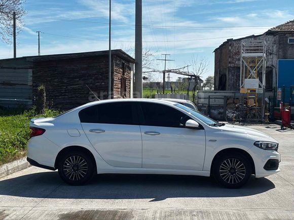 Üste 450bin civarı para verebileceğim düşük KM otomatik vites araçlarla takas olunur
