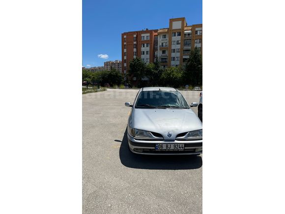 Sahibinden Renault Megane 1.6 RTE 1996 Model 