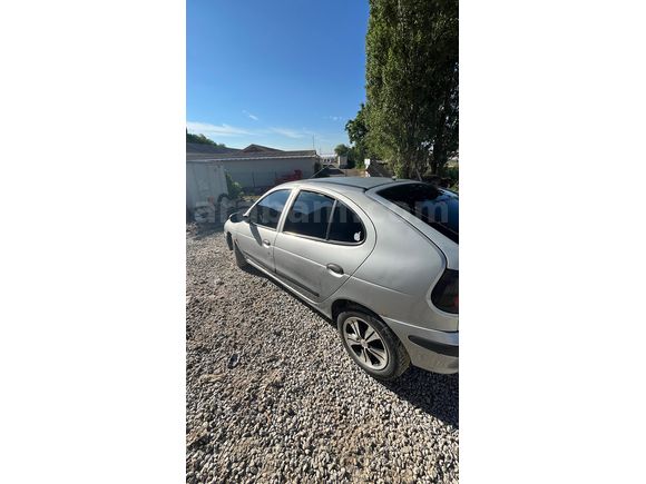 Sahibinden Renault Megane 1.6 RTE 1996 Model 