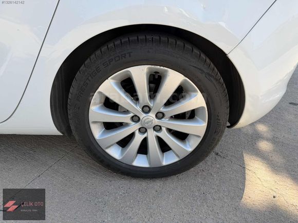 ÇELİK OTO,DAN 2012 OPEL ASTRA J COSMO 1.3 CTDİ TEMİZ ORJ