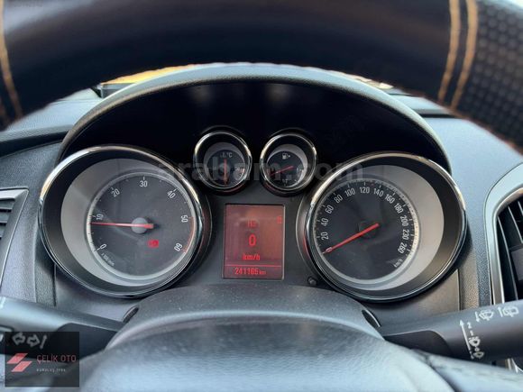 ÇELİK OTO,DAN 2012 OPEL ASTRA J COSMO 1.3 CTDİ TEMİZ ORJ