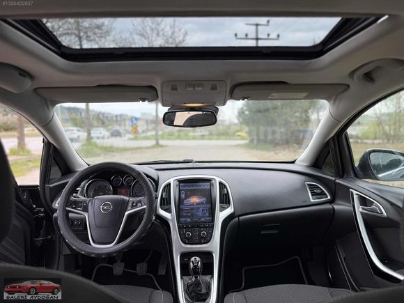 GALERİ AYDOĞAN DAN OPEL ASTRA J KASA BAKİMLİ ARAÇ