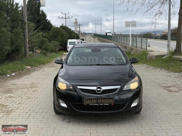 GALERİ AYDOĞAN DAN OPEL ASTRA J KASA BAKİMLİ ARAÇ